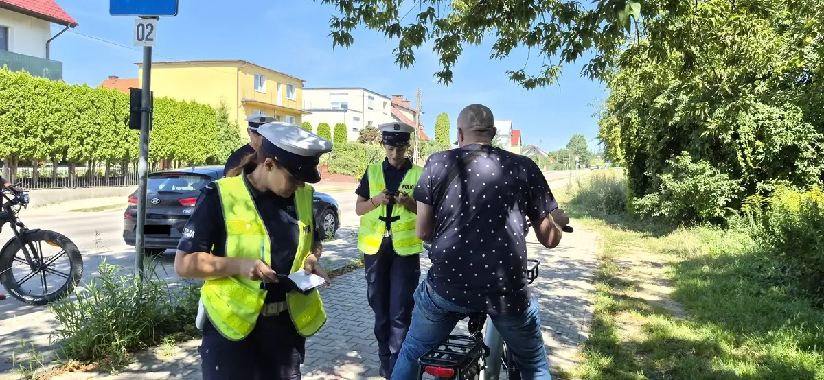 Kontrola mikromobilności w Giżycku – działania policji