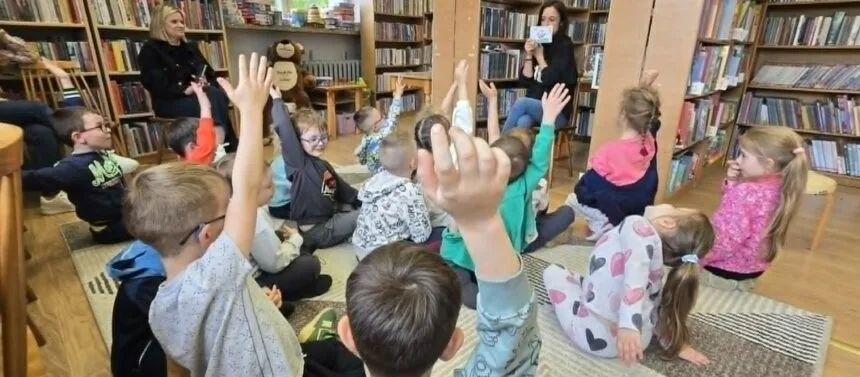 Słoneczka na majowej łące