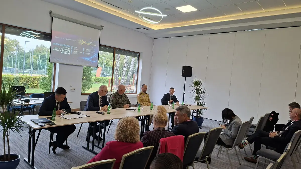 Panel dyskusyjny o bezpieczeństwie podczas X Kongresu Przyszłości