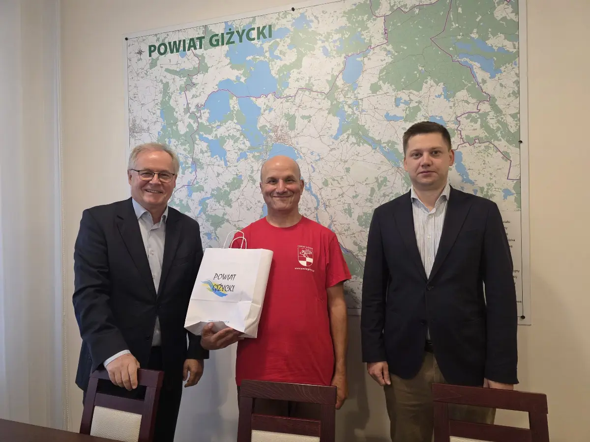 Tomasz Pawłowski ponownie odwiedził Starostwo Powiatowe w Giżycku