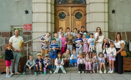 Uczniowie klasy 1a SP2 odwiedzili Urząd Miejski