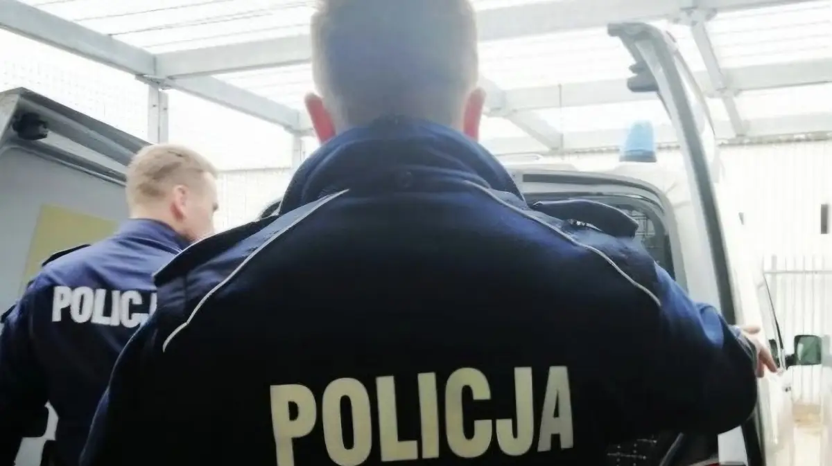 Zatrzymanie dwóch osób poszukiwanych przez policję w Giżycku